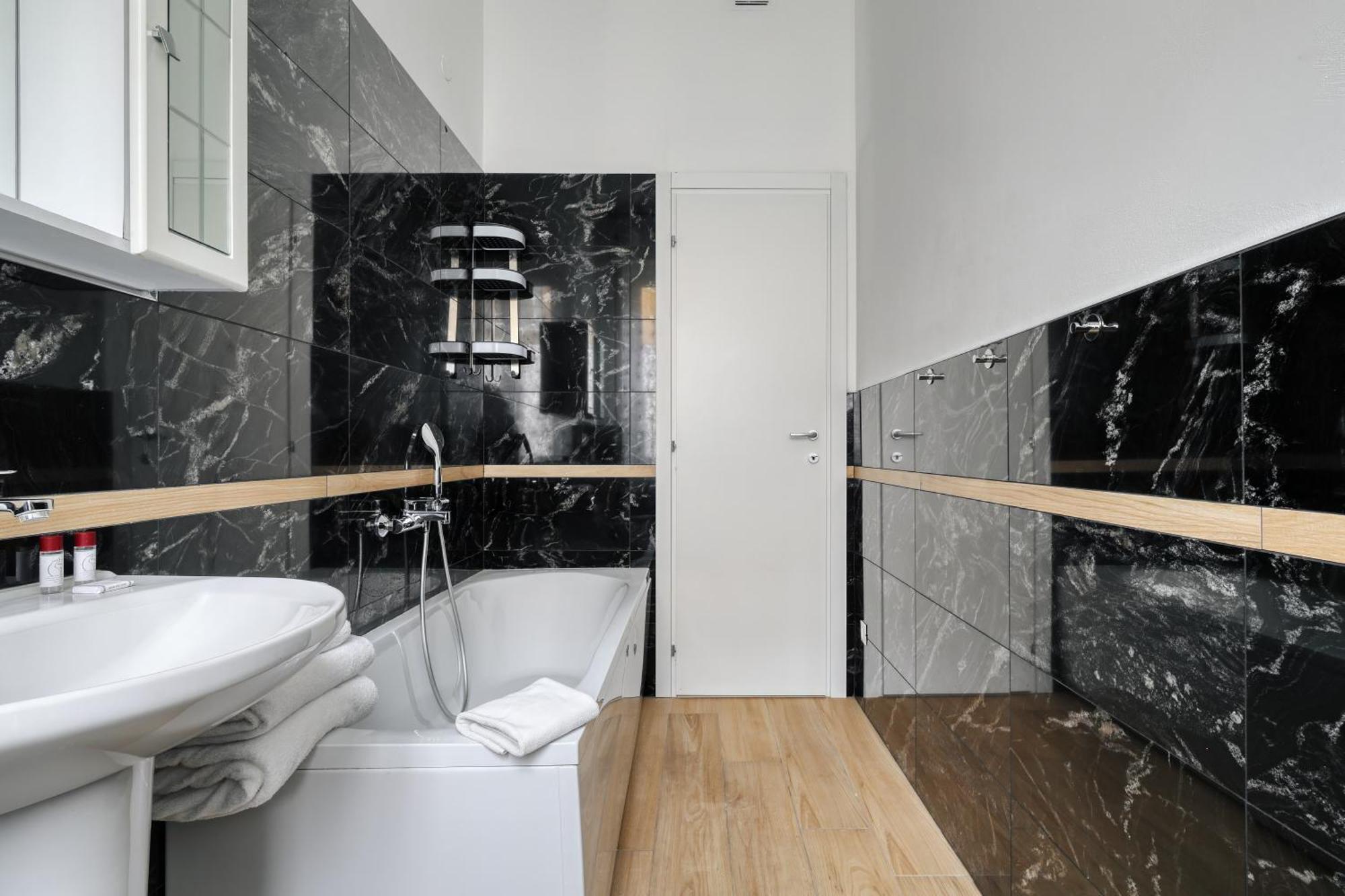Joivy Chic 3-Bed Flat Near Colonne Di San Lorenzo Μιλάνο Εξωτερικό φωτογραφία
